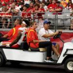 GLENDALE, ARIZONA - 11 DE SEPTIEMBRE: El esquinero Trent McDuffie #21 de los Kansas City Chiefs sale del campo durante el tercer cuarto del partido contra los Arizona Cardinals en el State Farm Stadium el 11 de septiembre de 2022 en Glendale, Arizona.  (Foto de Christian Petersen/Getty Images)