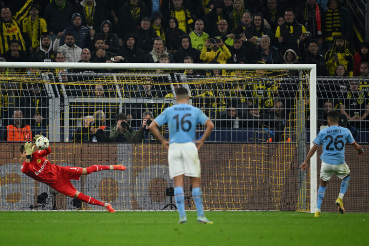 Kobel negó a Mahrez con una buena parada ya que acertó y atajó bien