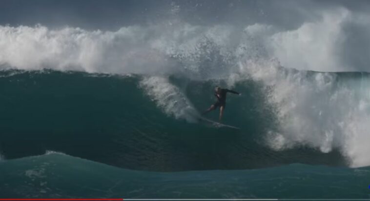 JOHN FLORENCE SURFS DISPARANDO SUNSET BEACH!