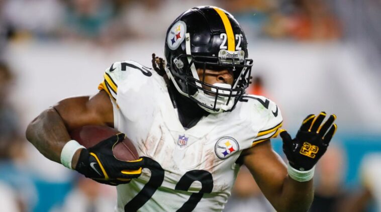 Najee Harris de Steelers dice que al equipo le falta disciplina y responsabilidad