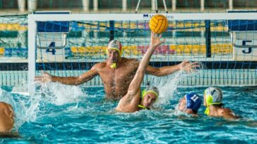 Thrillers en Nápoles, Bolonia y Ostia en la apertura de la temporada italiana - Total Waterpolo