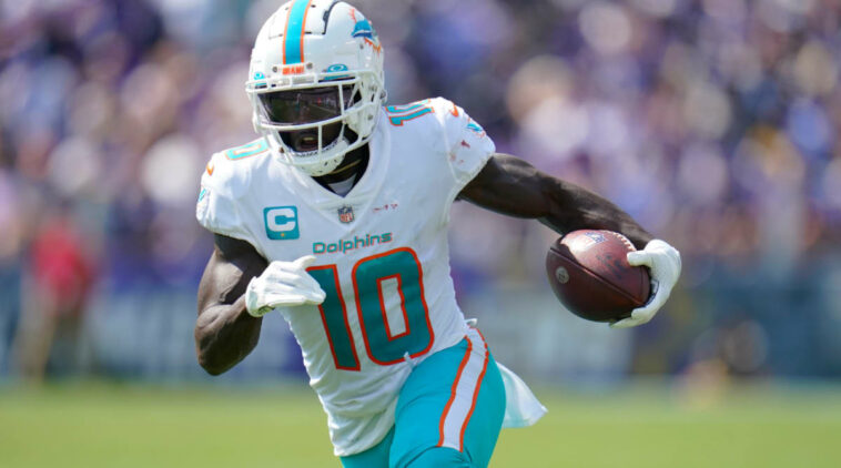 Tyreek Hill de los Dolphins da la razón para elegir a Miami sobre los Jets