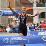 kate waugh relevos mixtos hamburgo 2022 crédito de la foto triatlón mundial