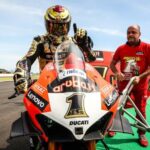 Bautista hace historia al completar el doblete soñado para Ducati