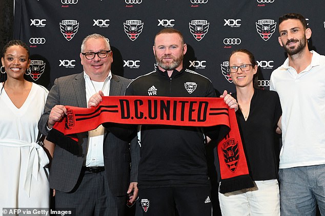 Wayne Rooney es presentado como entrenador del DC United en julio, pero el club violó las reglas de contratación