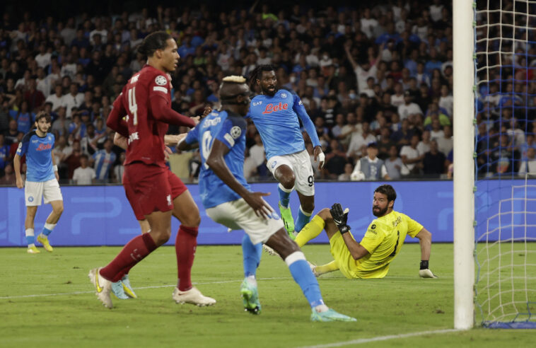 La victoria de Napoli por 4-1 sobre el Liverpool resultó vital para verlos terminar por encima de los Rojos.