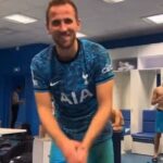 Harry Kane celebra la victoria del Tottenham en Marsella con un baile en el vestuario