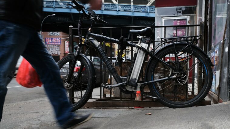 La ciudad de Nueva York vio tres incendios de baterías de bicicletas eléctricas en las últimas 24 horas