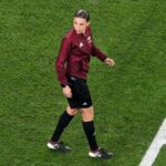 La francesa Stéphanie Frappart, primera mujer en equipo arbitral en un Mundial de Fútbol masculino