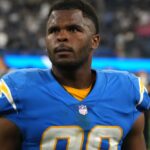 Staley de los Chargers: 'Ya no iba a encajar' con Tillery