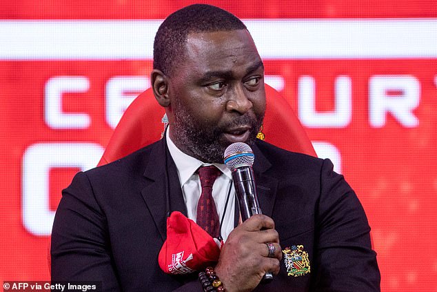 Andy Cole criticó las comparaciones 'irrespetuosas' entre él y la estrella del Liverpool Darwin Núñez