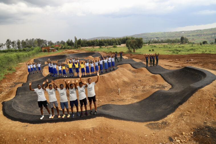 Pista de bombeo en Ruanda, construida por Israel-Premier Tech