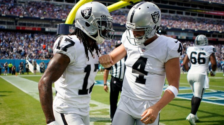 Davante Adams desinflado reacciona a los Raiders QB Benning Derek Carr