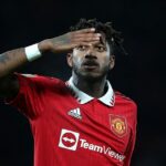 Paris Saint-Germain está buscando un movimiento impactante para el jugador del Manchester United Fred (arriba)