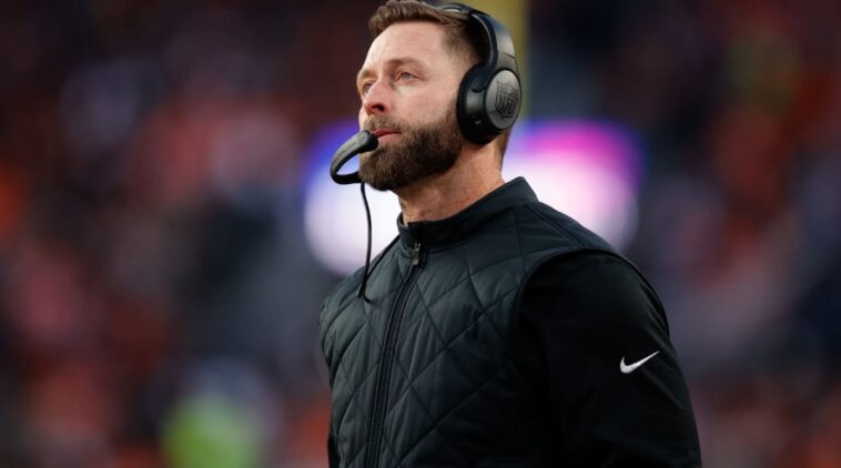 Kliff Kingsbury niega el informe de que podría irse después de la temporada