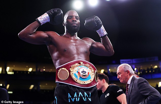 El campeón de peso crucero de la OMB, Lawrence Okolie, ha abandonado a Eddie Hearn para su próxima pelea