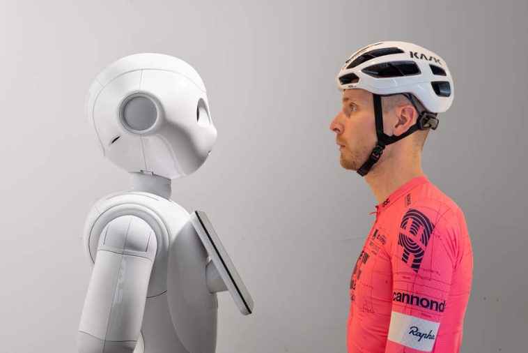 Le pedimos a la inteligencia artificial de ChatGPT que revisara el kit de ciclismo