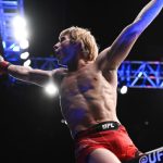 19 de marzo de 2022;  Londres, Reino Unido;  Paddy Pimblett (guantes rojos) derrota a Kazula Vargas (guantes azules) durante UFC Fight Night en O2 Arena.  Crédito obligatorio: Per Haljestam-USA TODAY Sports