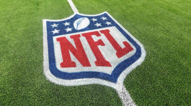 NFL Flexiona Steelers-Ravens, Rams-Chargers Semana 17 Juegos