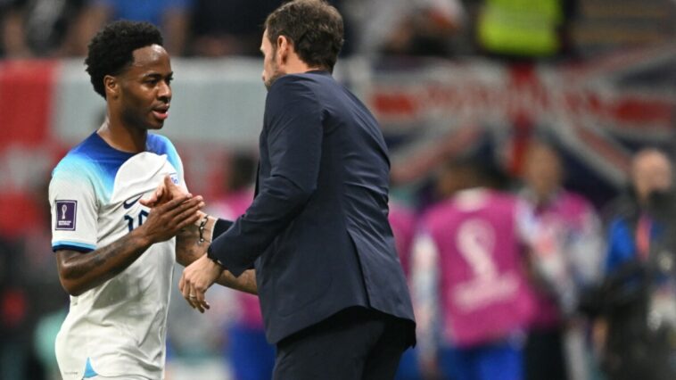 Sterling no jugará más el Mundial con Inglaterra: regresó a su país después de que asaltaran su casa