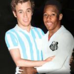 Pelé y Quique Wolff en un cruce entre Racing y Santos en 1968. (@RacingClub)