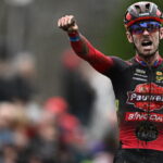 Accidente salvaje descarrila a Pidcock, Iserbyt reclama al GP Sven Nys