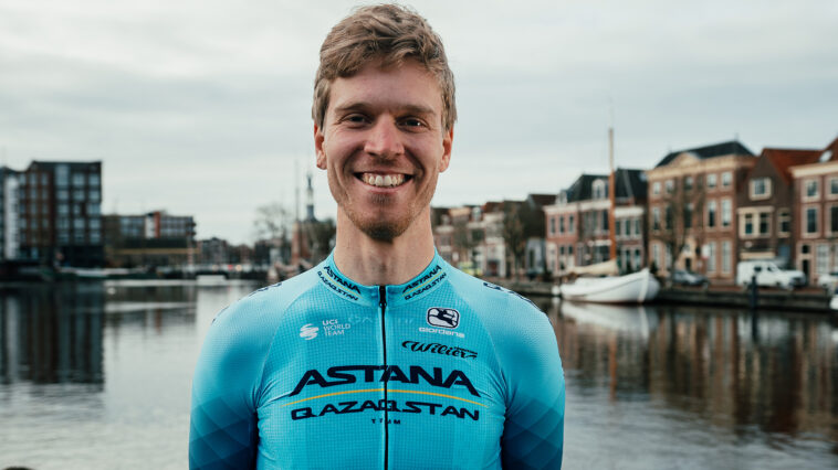 Cees Bol se une a Mark Cavendish en Astana Qazaqstan mientras Zakharov abre camino