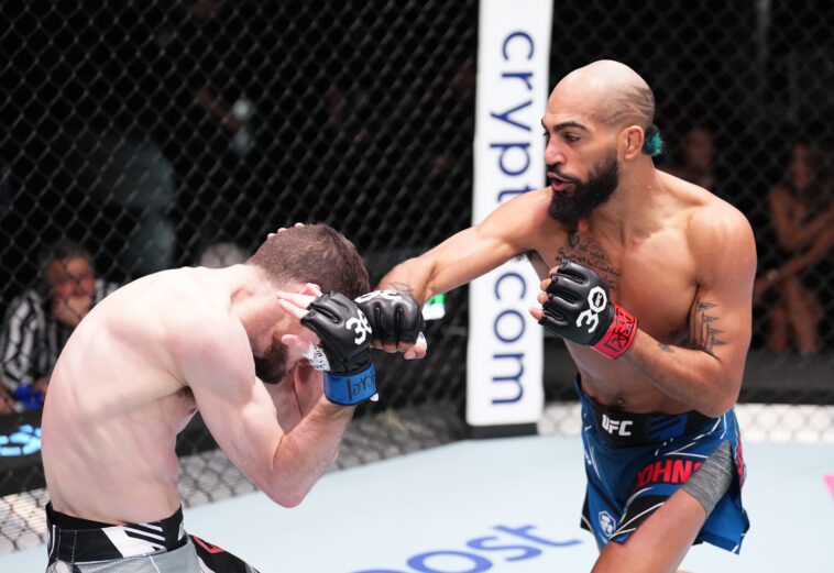 Charles Johnson recibió nuevas noticias de papá en la jaula después de la victoria de UFC Fight Night 217