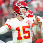 Chiefs vencen a los Raiders en Las Vegas para asegurar el primer puesto