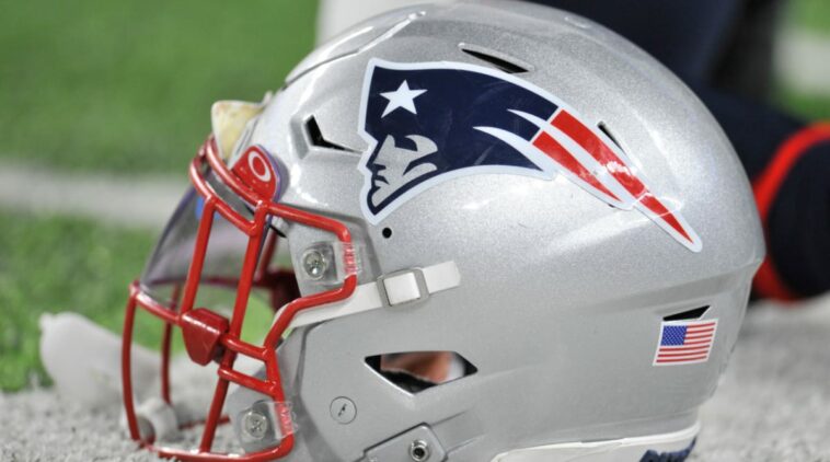 Dos jugadores de los Patriots pasaron a la lista de reservas/suspendidos