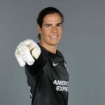 Brighton & Hove Albion have signed Australian international goalkeeper Lydia Williams