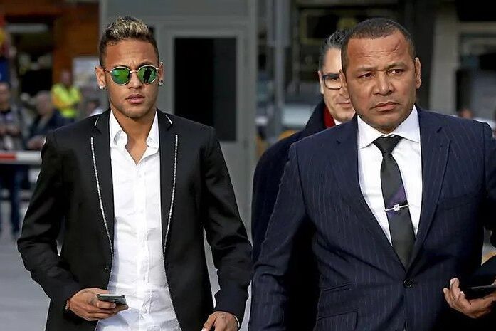 El padre de Neymar insinúa una posible salida del PSG