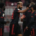 Eric Maxim Choupo-Moting celebra tras marcar para Bayern Munich contra RB Leipzig