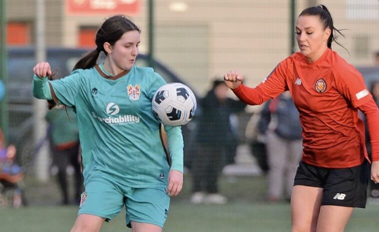 FC United of Manchester derrota 4-0 a Tranmere Rovers