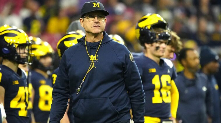 Jim Harbaugh comparte expectativas para el futuro después de una conversación informada con el propietario de la NFL