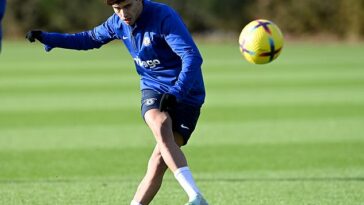 Joao Félix fue fotografiado en el entrenamiento del Chelsea después de fichar por el club a préstamo a corto plazo.