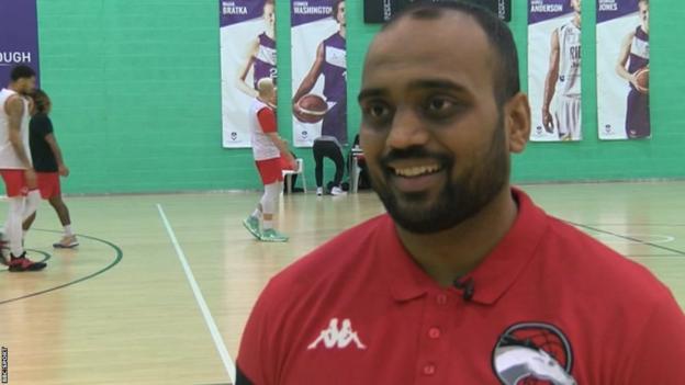 Krumesh Patel en el entrenamiento de los Leicester Riders