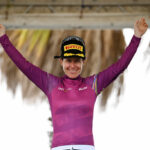La consistencia del podio coloca a Spratt en el liderato del Women's WorldTour, pero la búsqueda de la victoria continúa