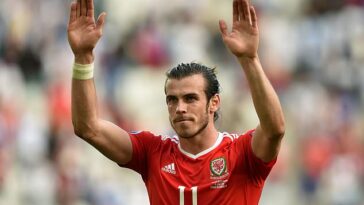 El ícono galés Gareth Bale anunció este lunes su retiro del fútbol profesional.