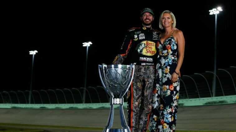 Martin Truex Jr y Sherry Pollex