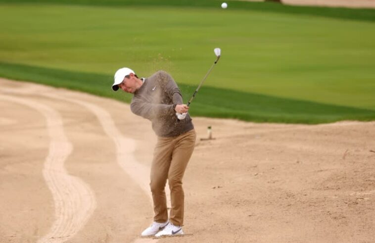 McIlroy, Reed impresionan cuando el Dubai Desert Classic golpea más lluvia