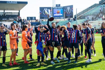Polémica en premiación de Supercopa de España: nadie entrega medallas a jugadoras del Barcelona | Futbol Colombiano | Fútbol Femenino