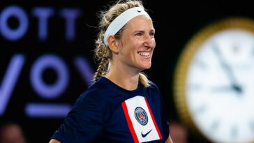 Victoria Azarenka se ha puesto la camiseta del PSG después de cada partido en el Abierto de Australia