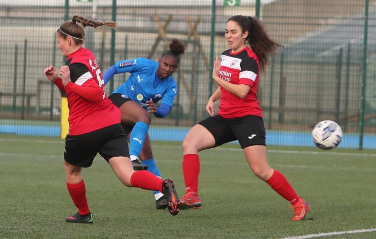 Southampton Femenino remonta 3-0 en contra para vencer a Billericay