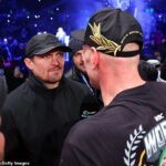 Se espera que Oleksandr Usyk y Tyson Fury se enfrenten a 'principios de marzo' en una pelea de unificación