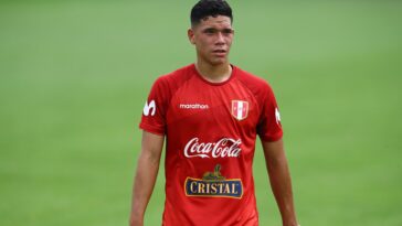 Universitario de Deportes | DT de Hull City confirmó fichaje de Yuriel Celi: “Es un jugador con gran potencial” | FUTBOL-PERUANO