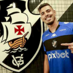 Vasco anuncia al portero Iván, exjugador del Corinthians, y renueva con Alex Teixeira