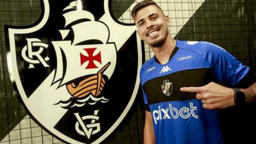 Vasco anuncia al portero Iván, exjugador del Corinthians, y renueva con Alex Teixeira