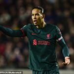 El Liverpool ha recibido un golpe de lesión con Virgil van Dijk descartado durante semanas.