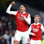 El defensa del Arsenal William Saliba no se dejó intimidar por el ambiente hostil en el Tottenham